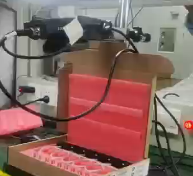3C光纖頭條碼反光漏讀怎么辦？智能工業讀碼器應用方案