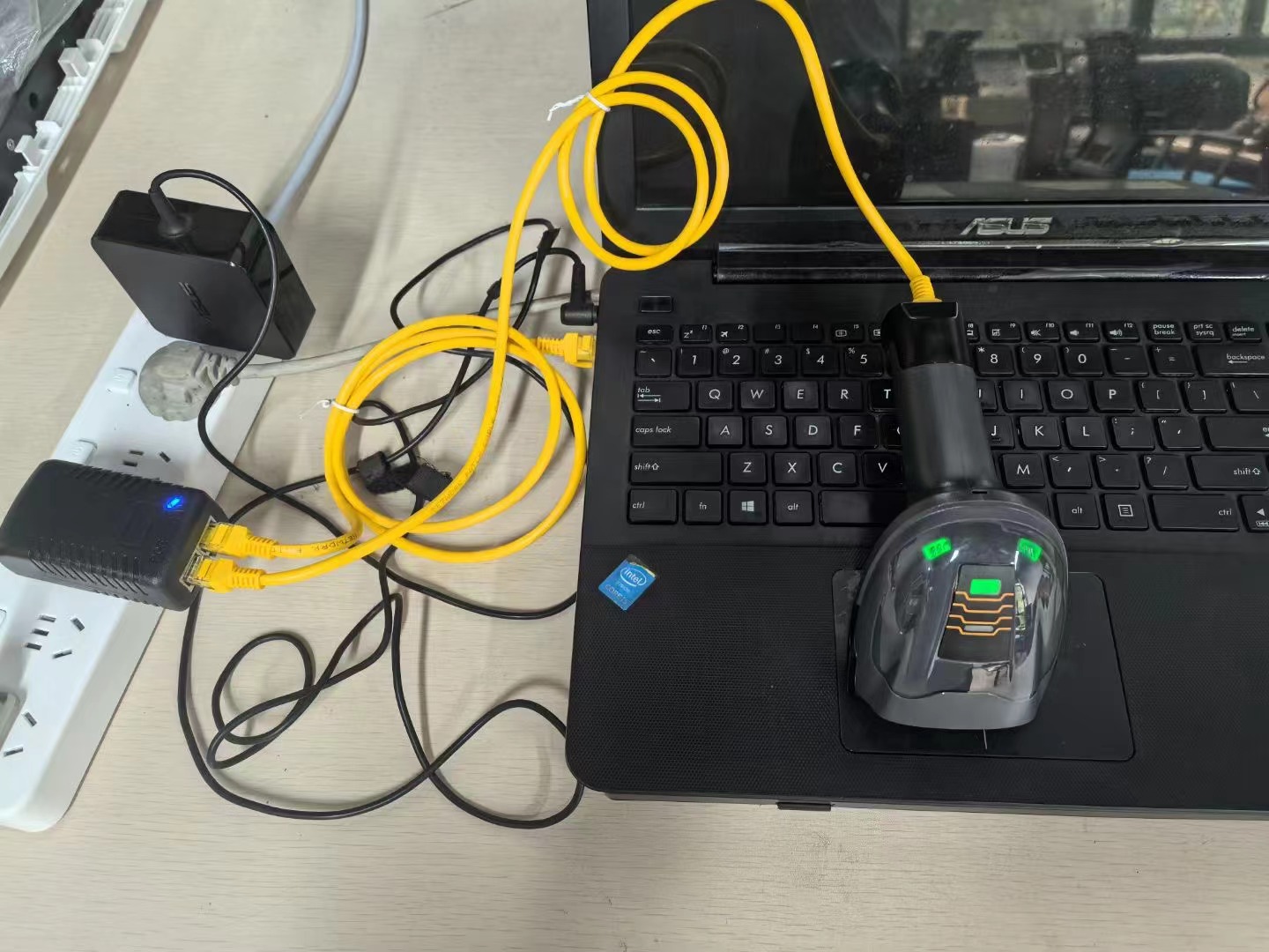 網口掃碼槍，支持POE供電，一根網線解決供電和通信.jpg